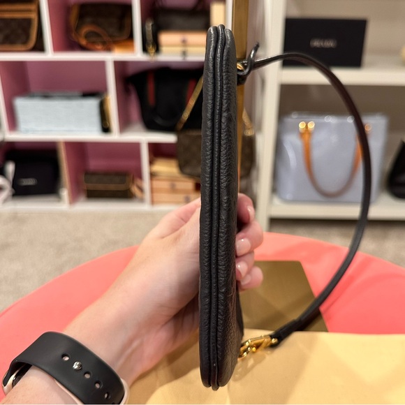 Louis Vuitton Pouch Citadine Accessories - Picture 7 of 16